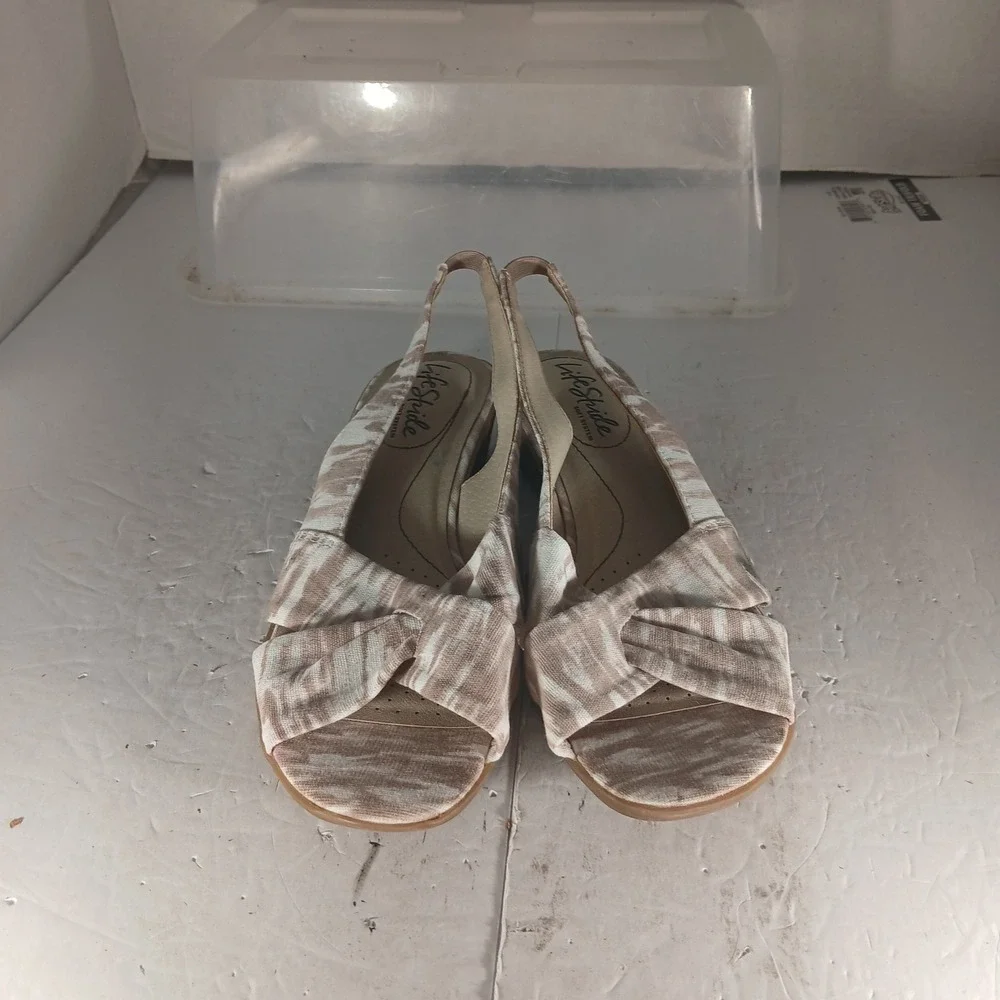 LifeStride Mimosa 2 Wedge Sandals 5.5M Tan White Ikat Slingback Comfort Shoes